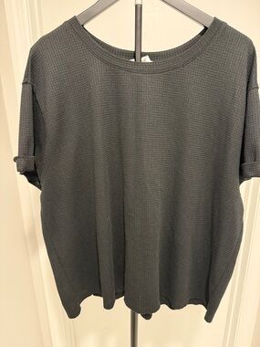 ANDREE BY UNIT Black Waffle-Knit Short Sleeve Tee